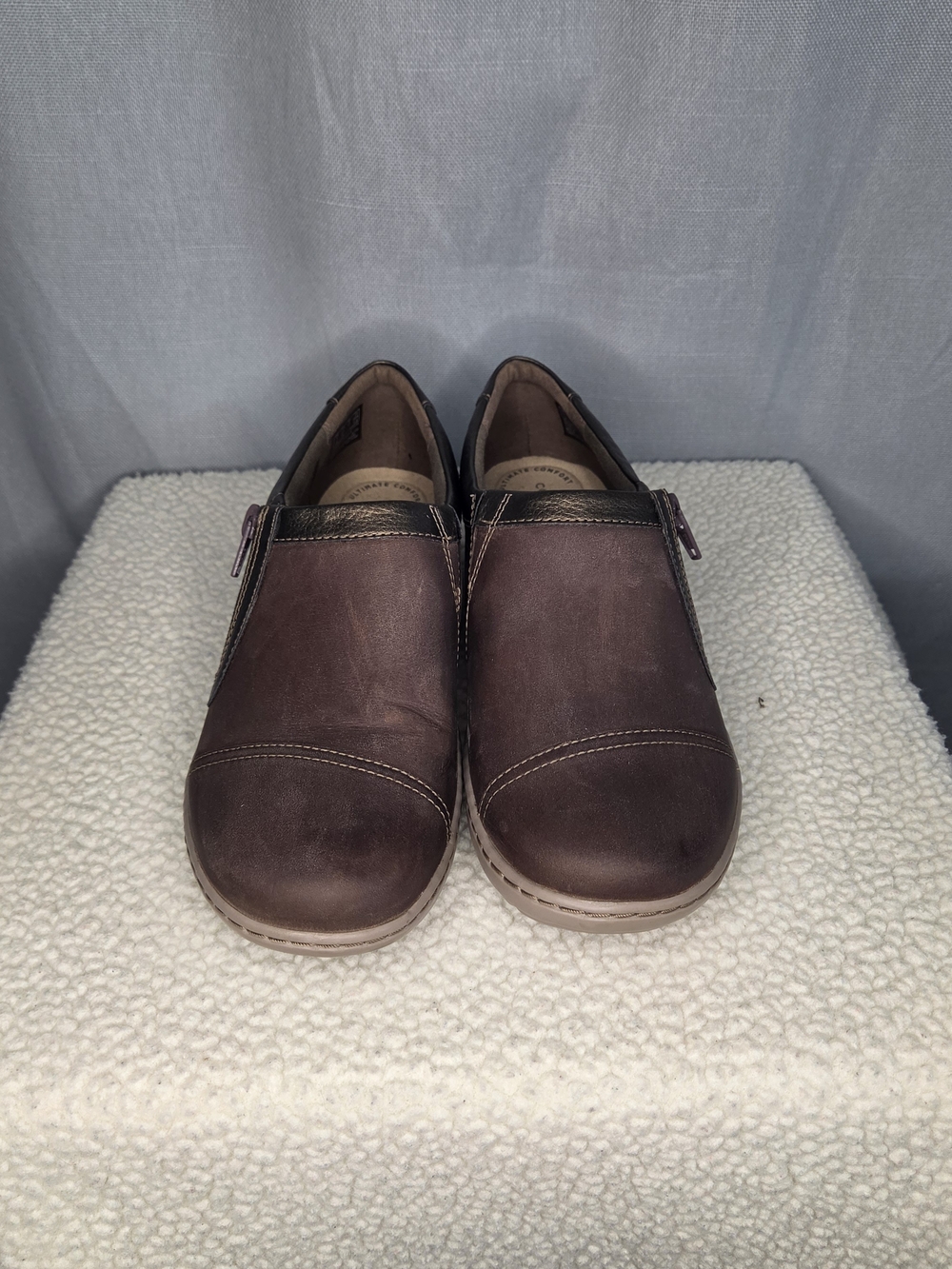 Clarks Women's Casual Slip-On Leather Shoe in Dark Brown Size 9.5
